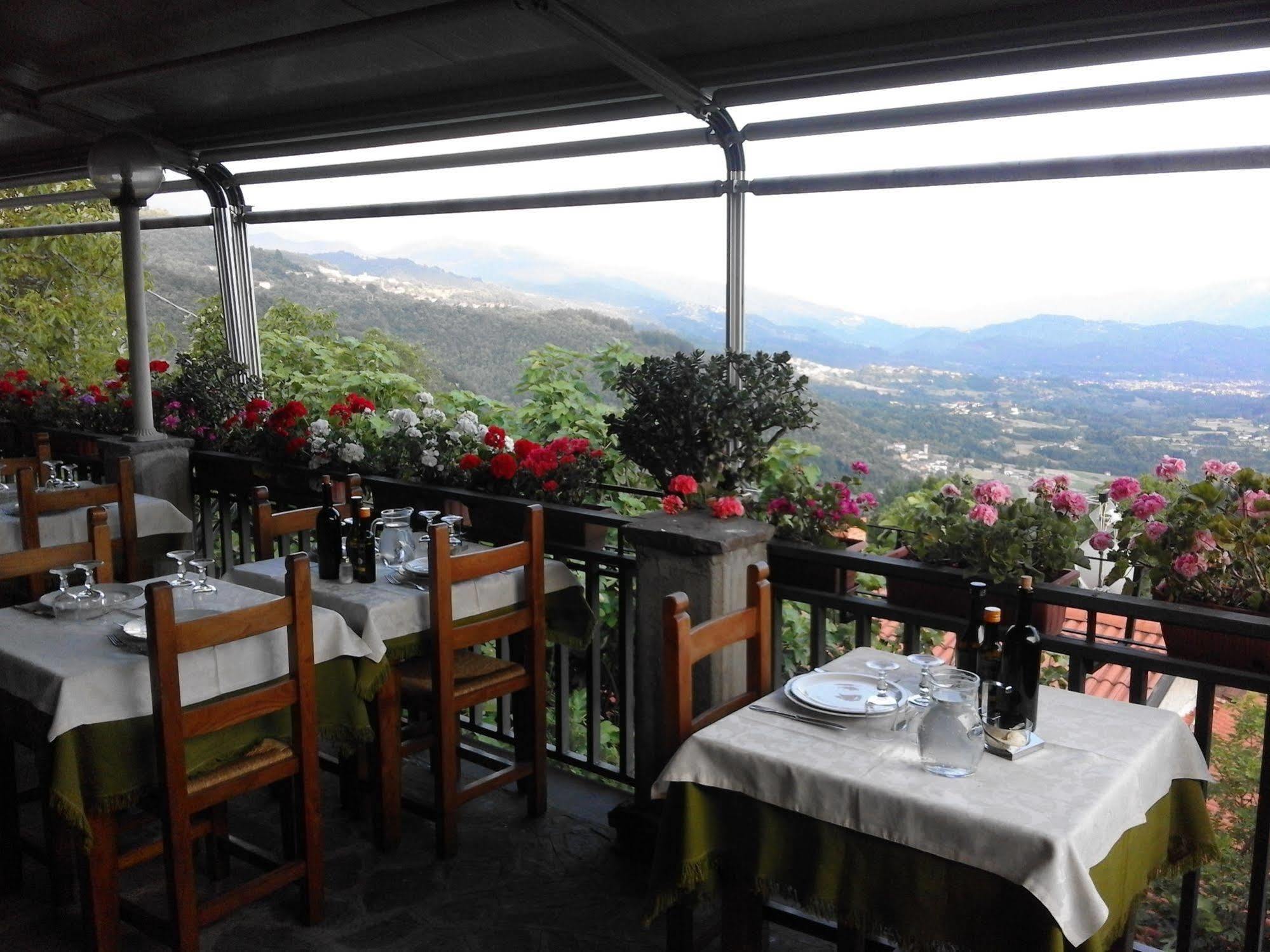 Hotel Panoramico Corfino Ngoại thất bức ảnh